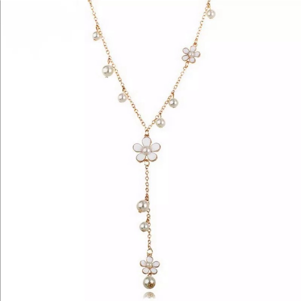Chain pearl flower coco necklace CC design - Picture 3 of 8